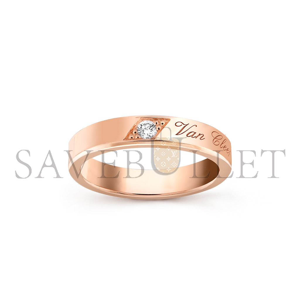 VAN CLEEF ARPELS TOUJOURS SIGNATURE ETOILES WEDDING BAND, 4 MM VCARP7RF00